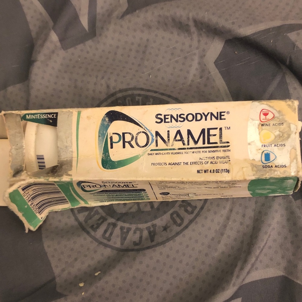 Sensodyne Pronamel Toothpaste - Mint Essence (White & Green)